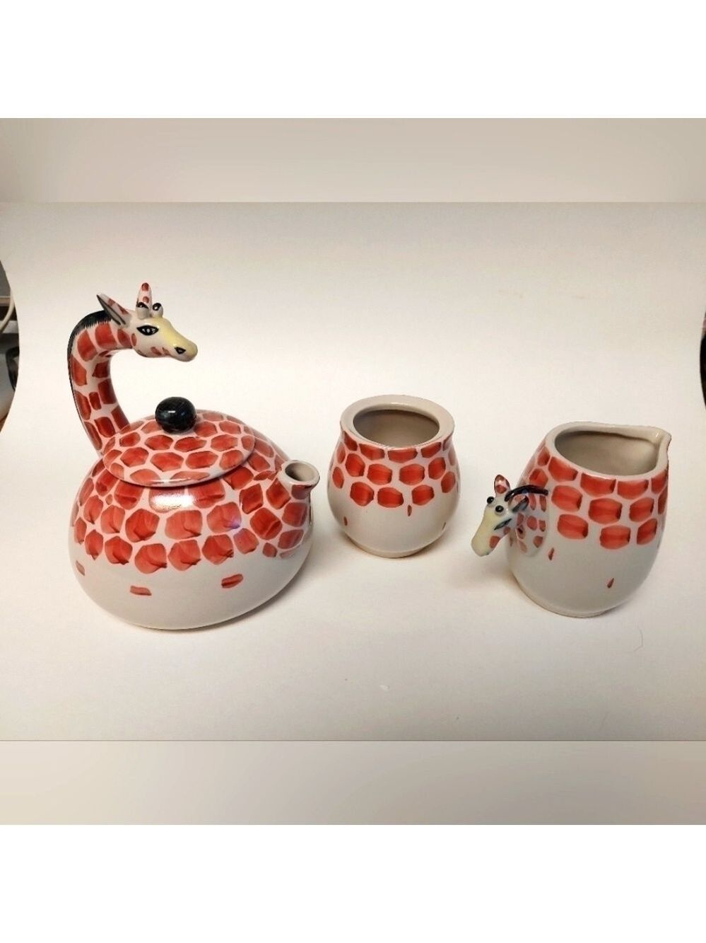 Vintage* (1998) Pier 1 Giraffe Teapot, Creamer and Uncovered Sugar Bowl